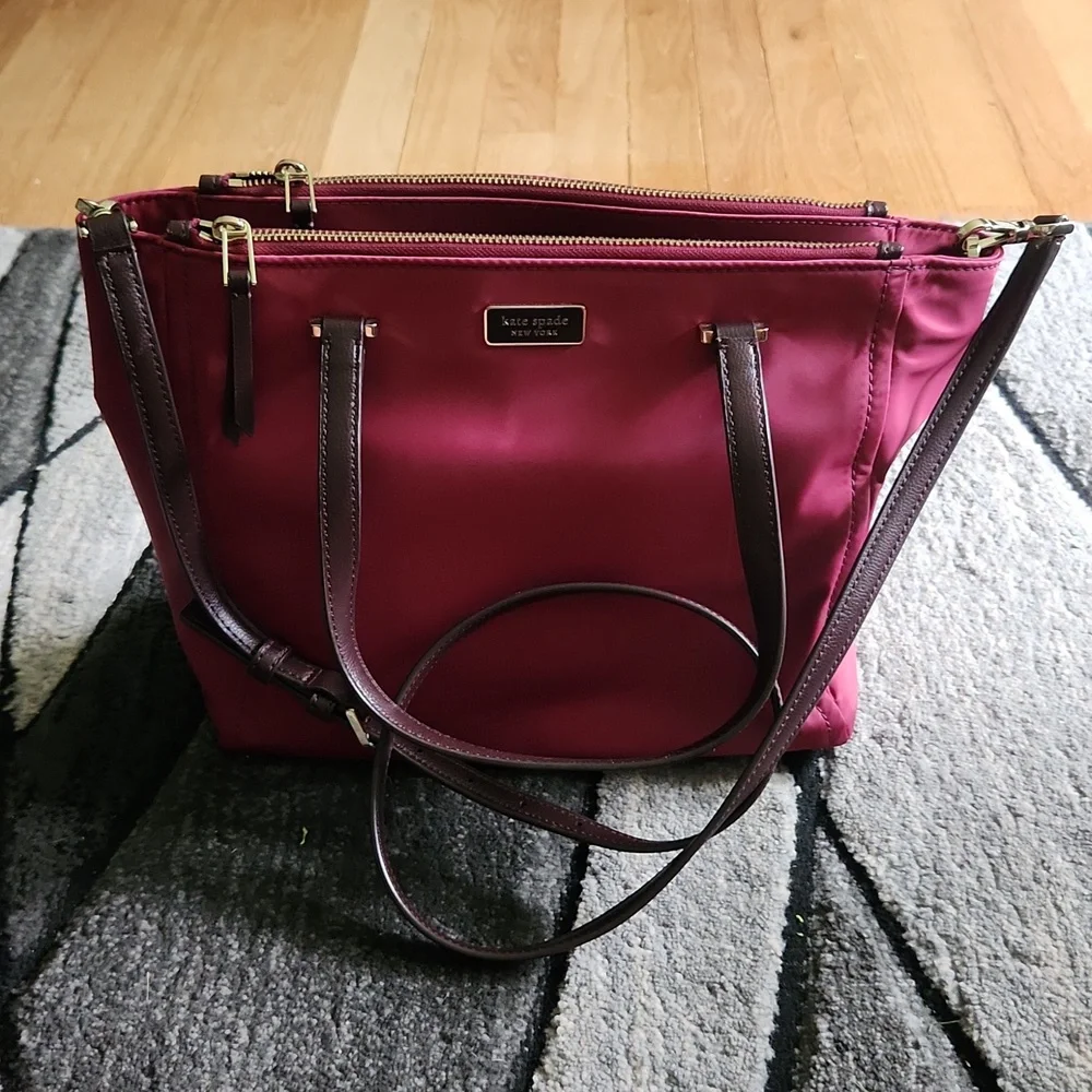 Kate Spade tote - Picture 1 of 7